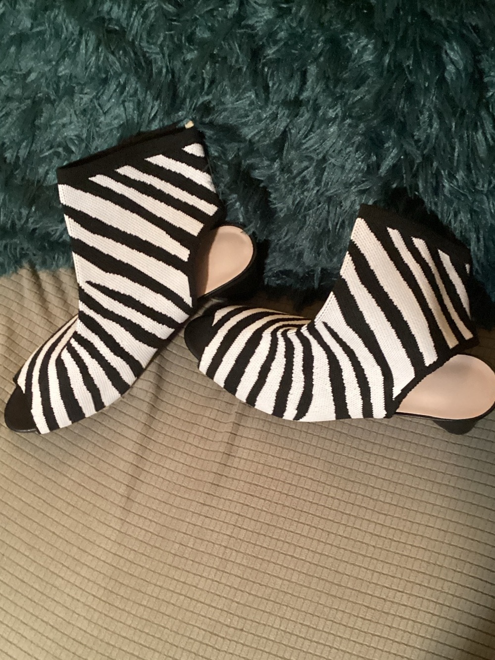 SHEIN Black & White Zebra Knit Peep-Toe Mules